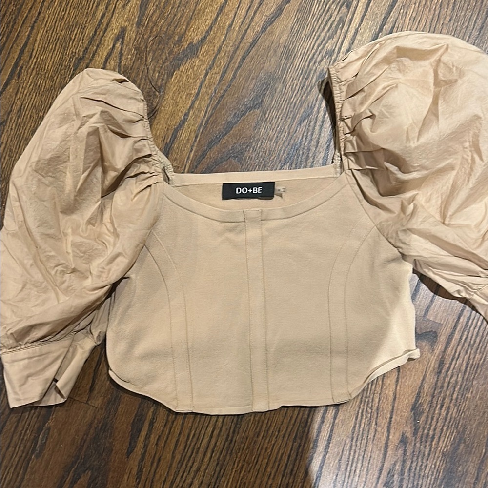 DO+BE Tan Cream Crop Blouse with Puffed Sleeves